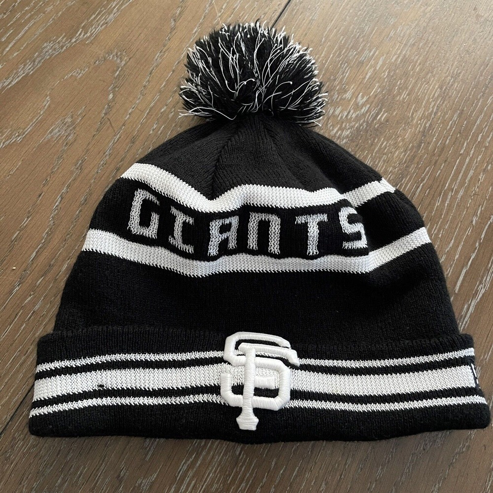 New Era San Francisco Giants‎ Pom Pom Beanie Black White MLB Embroidered Logo